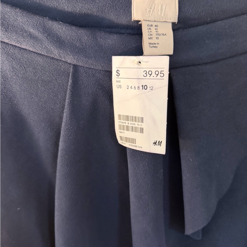 H&M Navy Ruffle Mini Skirt - Picture 3 of 3